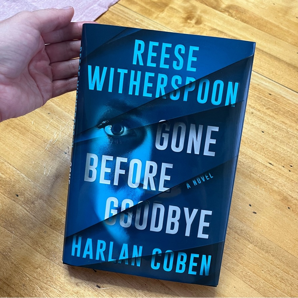 Reese Witherspoon Gone Before Goodbye - Blue Hardcover Novel